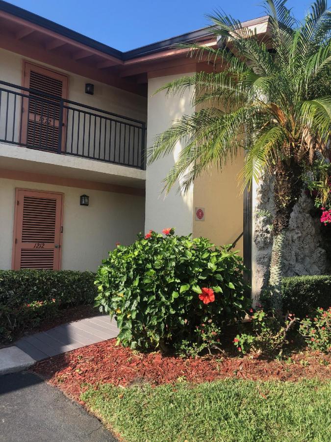 Beach Bungalow At Ocean Village Fort Pierce Exterior foto